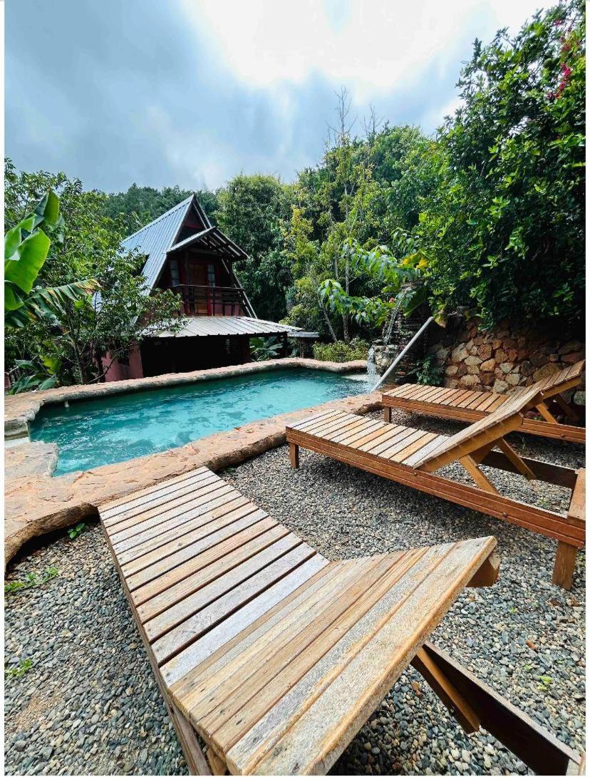 El Campo En Jarabacoa Villa Eksteriør bilde